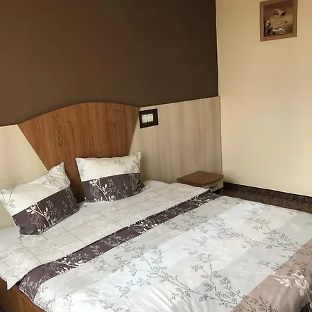 Club Nova Elite Gasthof Făgăraş
